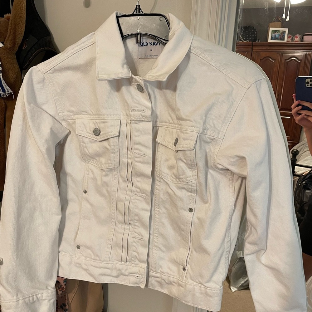 Brand new old navy white jean jacket never worn womens size medium